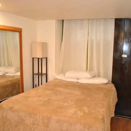 Ewr Airport Multilevel Guest House Room With 2-3 Beds Newark Exterior photo