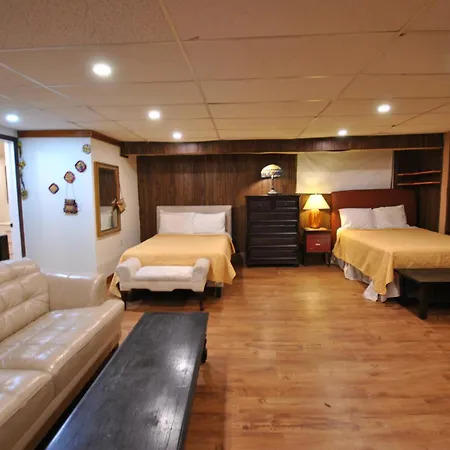 Ewr Airport Multilevel Guest House Room With 2-3 Beds Newark Exterior photo