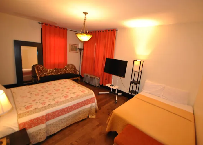 Ewr Airport Multilevel Guest House Room With 2-3 Beds