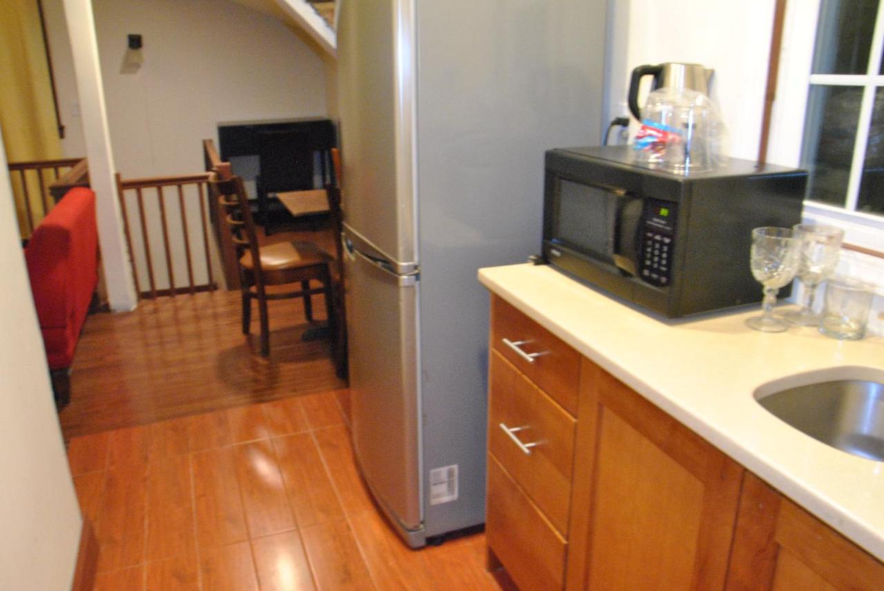 Ewr Airport Multilevel With 2-3 Beds *