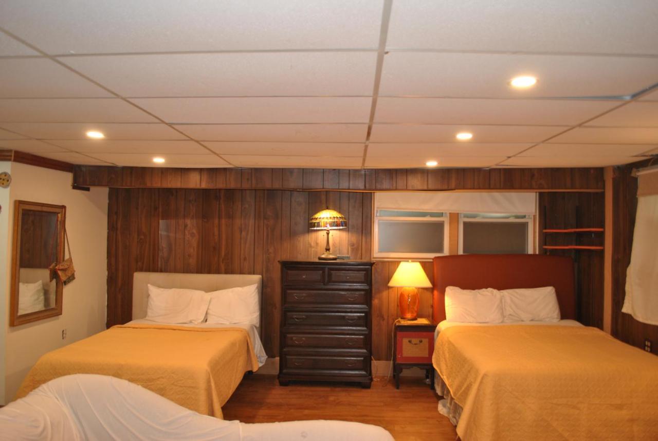 Homestay Ewr Airport Multilevel With 2-3 Beds Newark