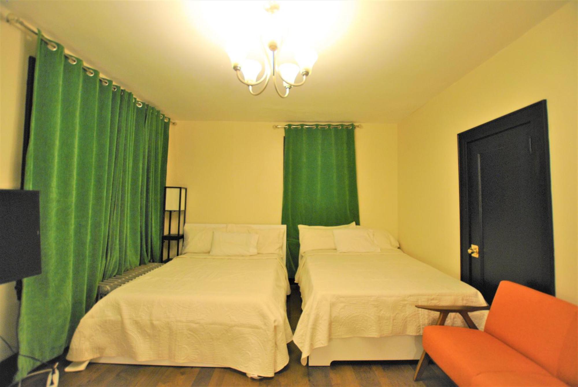 Alloggio in famiglia Ewr Airport Multilevel With 2-3 Beds *